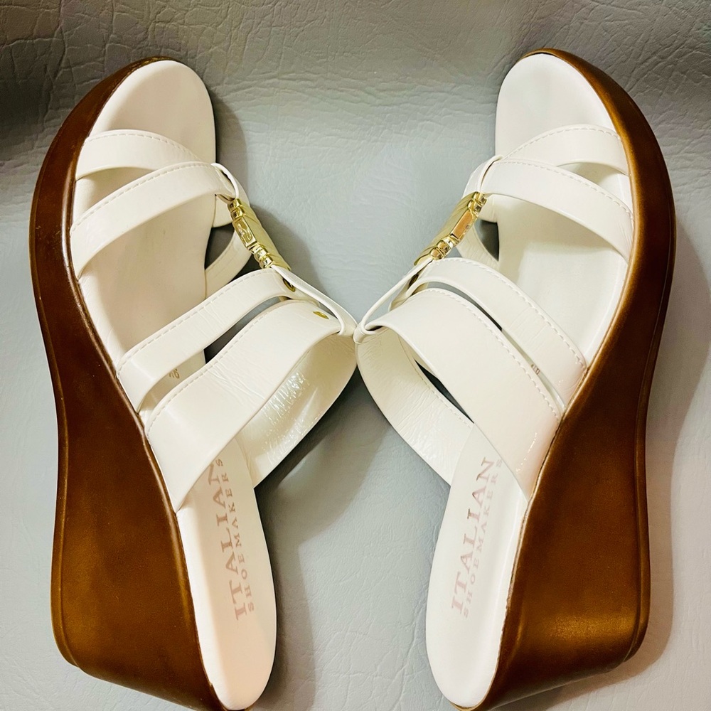 Italian Shoemakers White Sandals - Picture 2 of 5